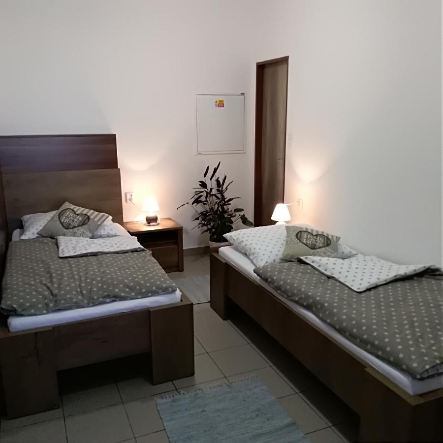 Apartman U Sudu Kobyli Экстерьер фото