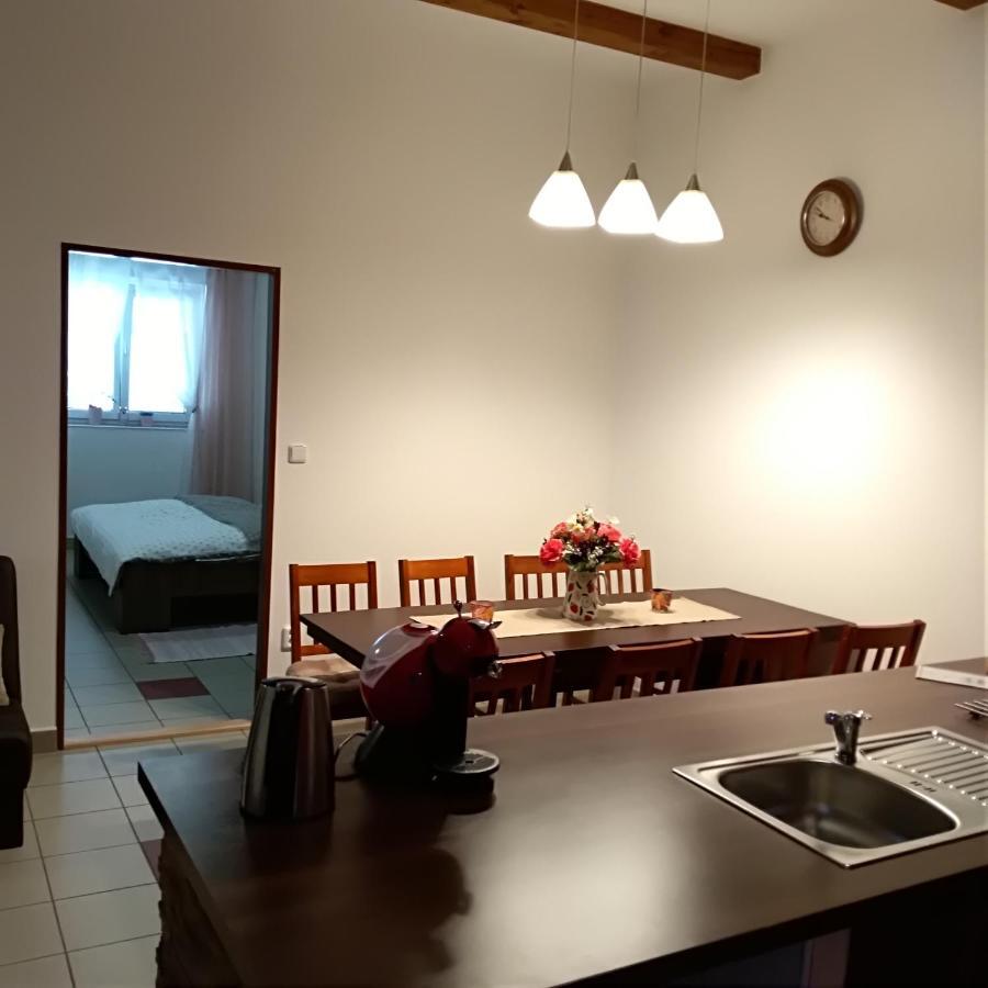 Apartman U Sudu Kobyli Экстерьер фото
